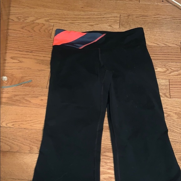 UA cropped leggings - Picture 1 of 3